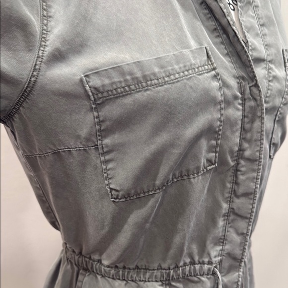 Abercrombie & Fitch Gray Romper - Picture 6 of 8